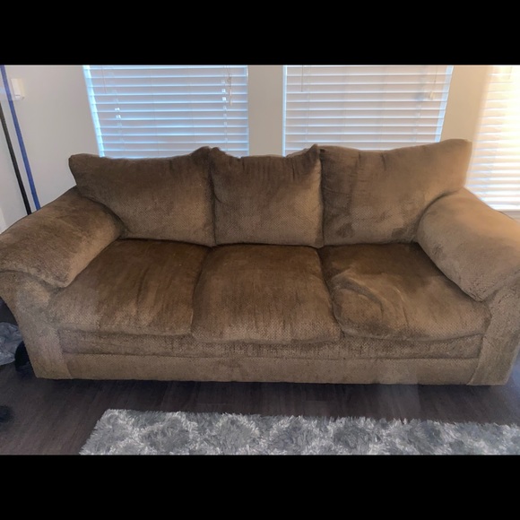 Couch set of two - Picture 4 of 5